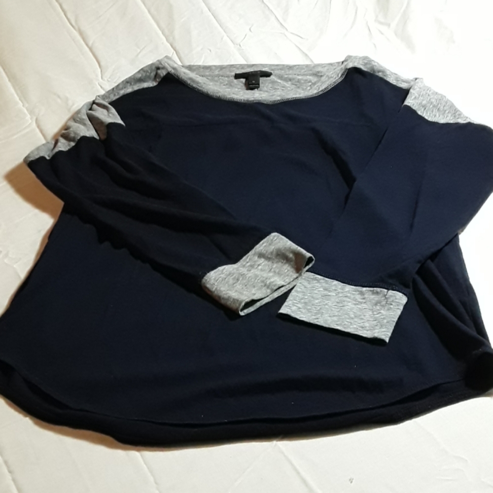 J crew ladies long sleeve shirt md.